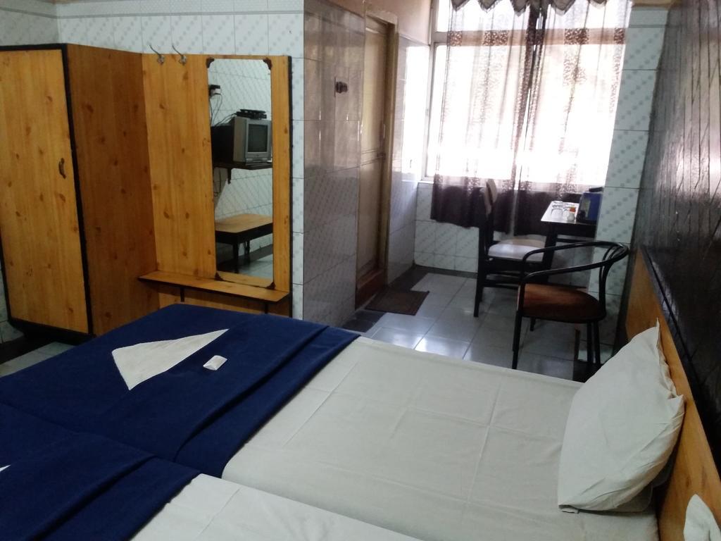Hotel Haridwar Haidarábád Kültér fotó